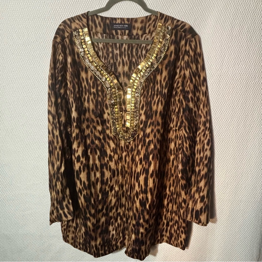 Jones New York Sz 1X (estimated) Animal Print Tunic with Gold Copper Details
